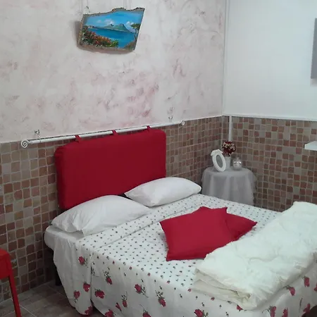 فندق مبيت وإفطار I Giardini Di Capodimonte 2